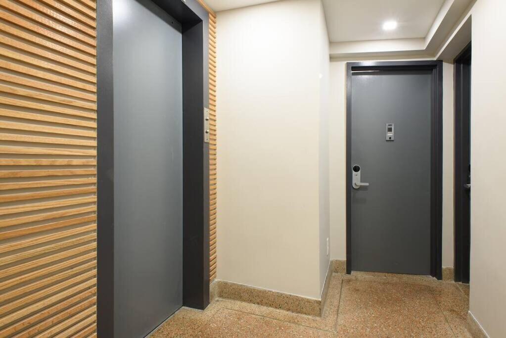 75-2d New 1br Prime Ues W&d Balcony Elevator New York