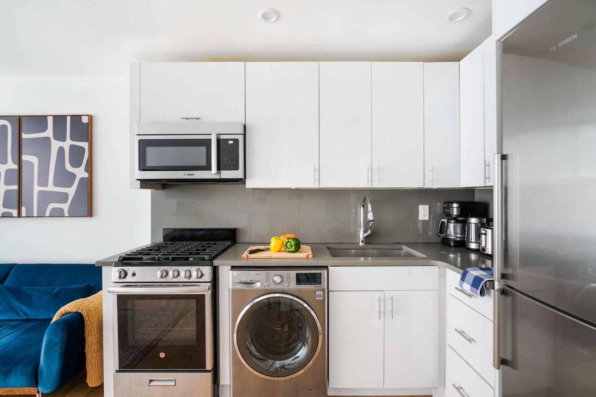 75-2d New 1br Prime Ues W&d Balcony Elevator *