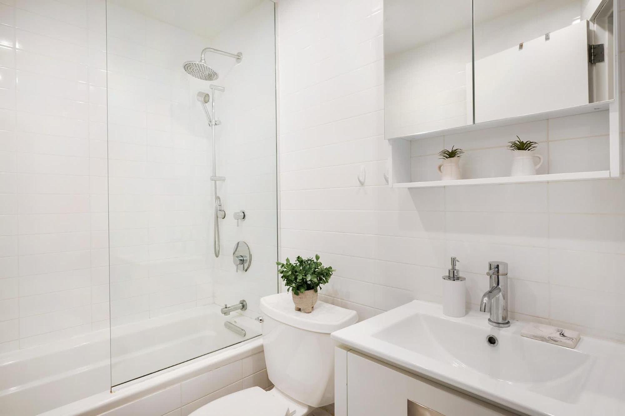 Apartment 75-2d New 1br Prime Ues W&d Balcony Elevator